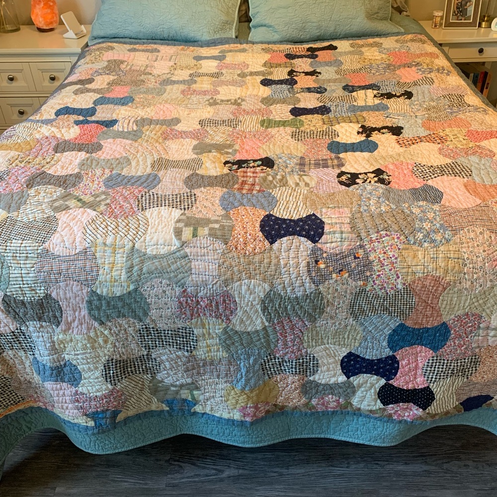 40’s style hand sewn quilt